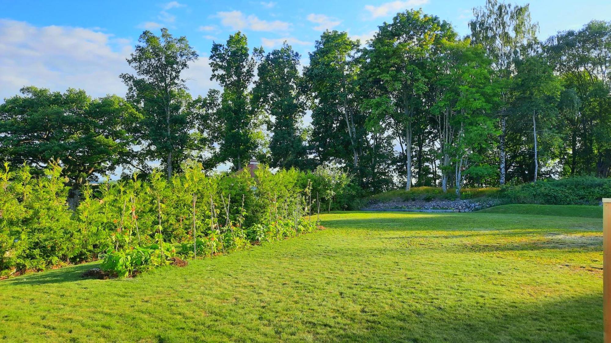 Boende - Stuga Nara Naturen, 3 Km Fran Motala Centrum Av Privat Vard Extérieur photo